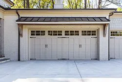 Metro Garage Door Service Brooklyn, NY 347-658-1593 - garage-doors-side