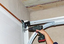 Metro Garage Door Service Brooklyn, NY 347-658-1593 Metro Garage Door Service Brooklyn, NY 347-658-1593 - installation-side